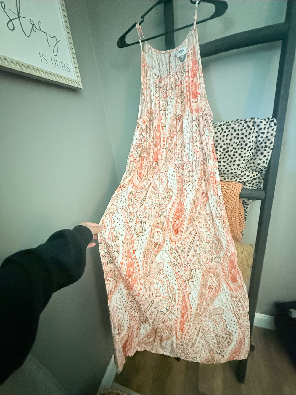 Sleeveless Paisley Maxi Dress in Coral and Cream